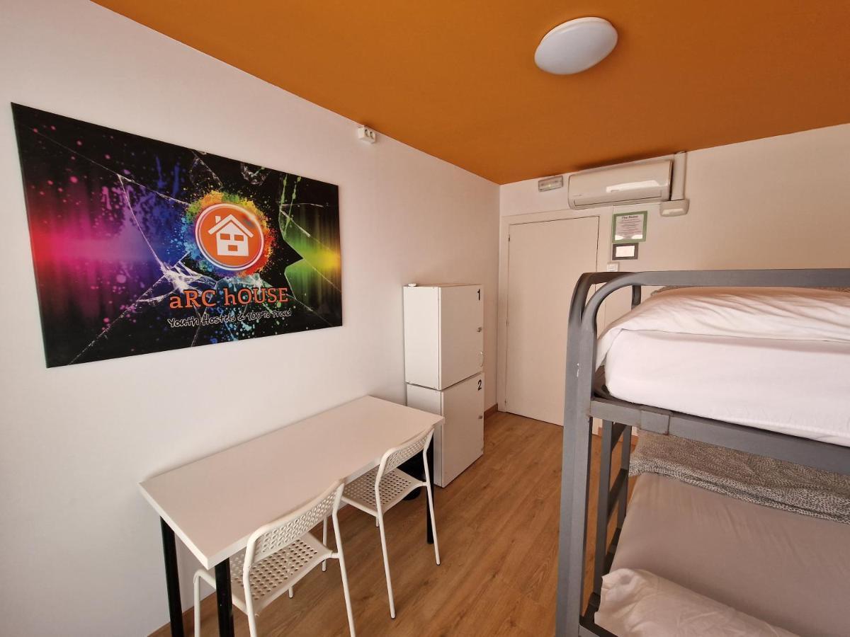 Arc House Hostel