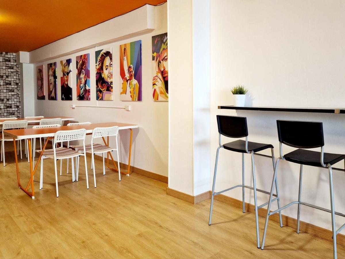 Arc House Hostel *