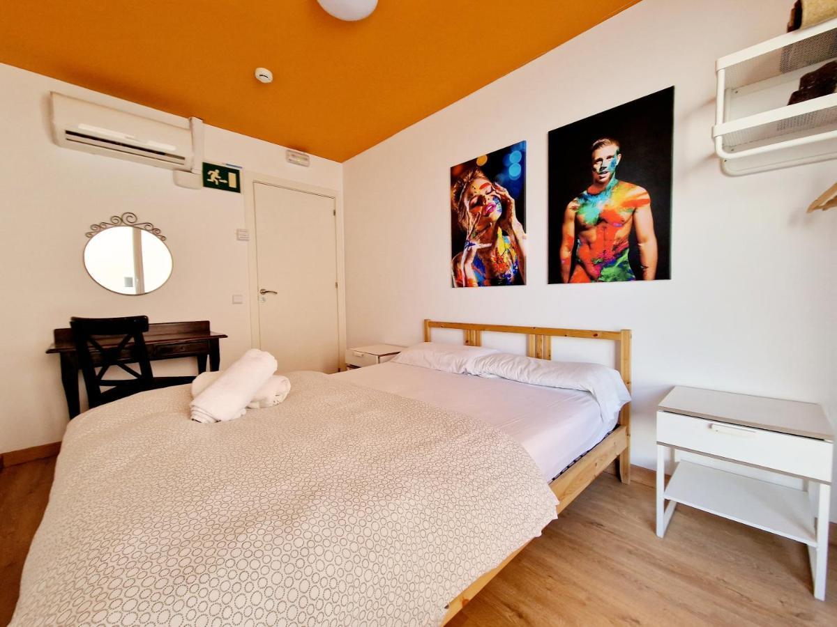 Hostel Arc House *